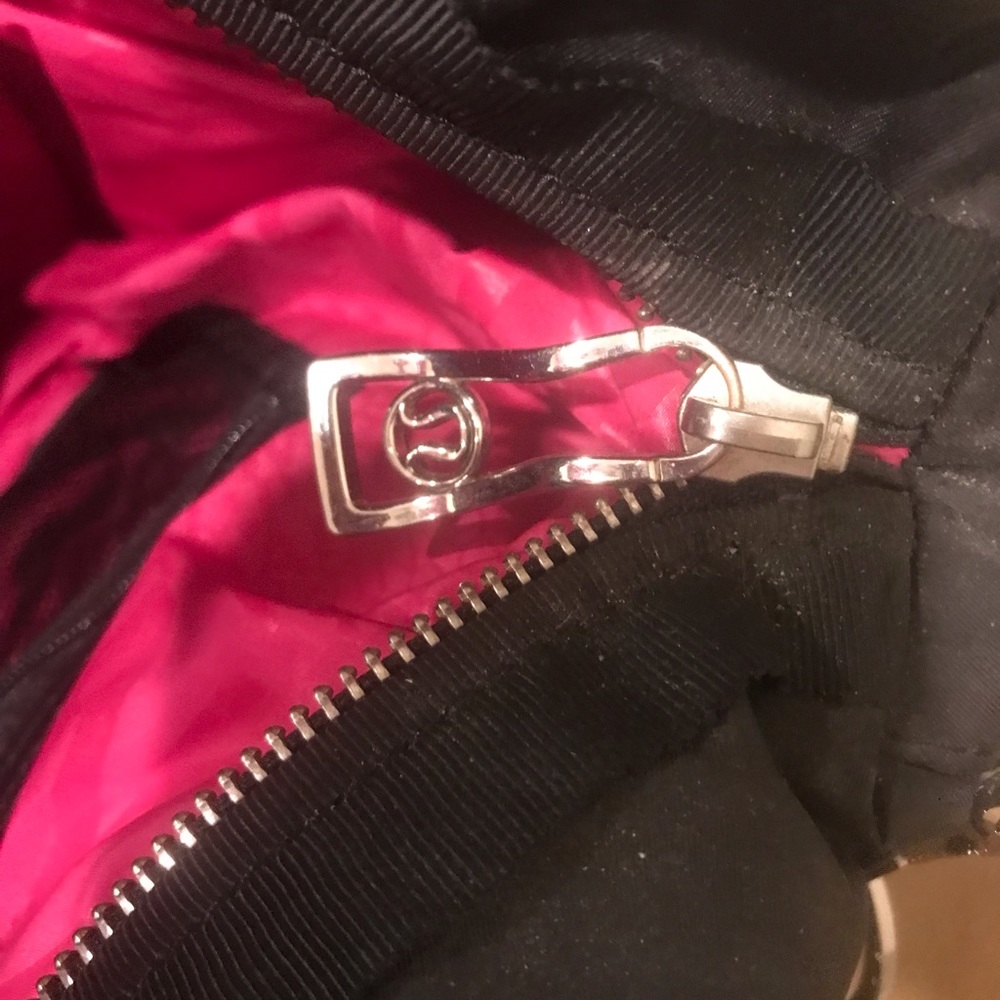 Lululemon triumphant bag - Picture 12 of 15